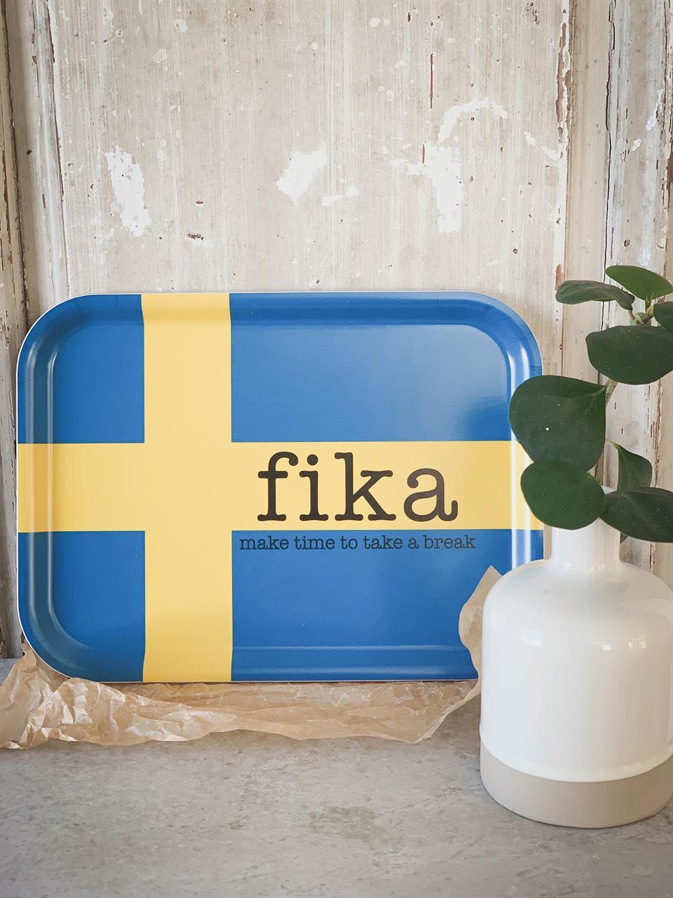 Bricka 27x20 cm, Make time FIKA, svenska flaggan