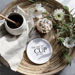 Glasunderlägg kant, Cup of tea, svart/vit text