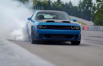 DiabloSport Unlocks The Full Potential Of 2020 and 2021 Hellcat, Trackhawk ... - www.holleyefi.se