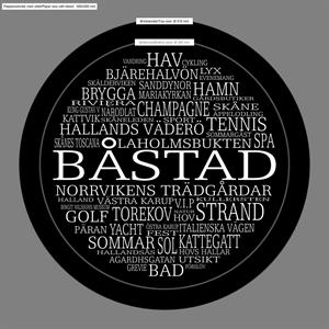 Disktrasa, Båstad, vit/svart text