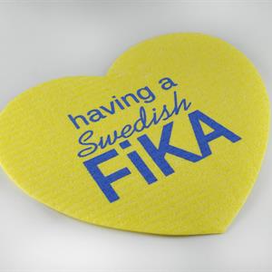 Disktrasa-hjärta, Swedish fika, gul/blå text