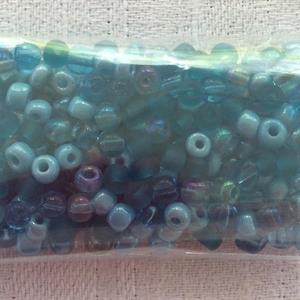 Turkosa blandade pärlor 4mm