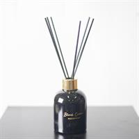 Diffuser, Black Cedar. Inkl. pinnar o 100 ml olja