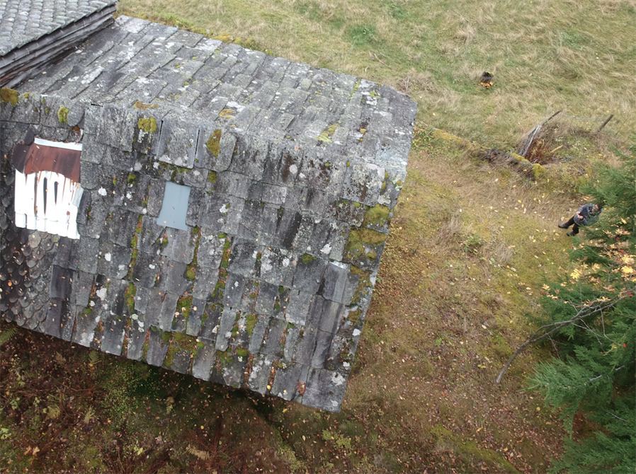 Dronefoto for å sjå tilstand av tak