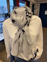 Guess Peony Scarf