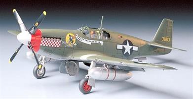 NORTH AMERICAN P-51B MUSTANG