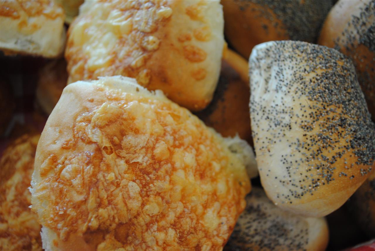 Ostbullen är en populär frukostbulle som är omtyckt p.g.a. den goda osten som är uppe på, det är en av våra 15 sorters frukostbullar