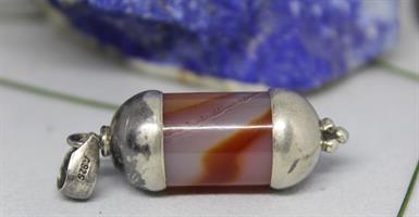 Silverhänge med Bandagat (Karneol)