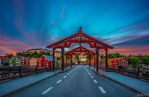 Aziz Nasuti - Sunset over Gamle Bybro 