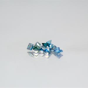 LOT om 10 st blå Diamanter