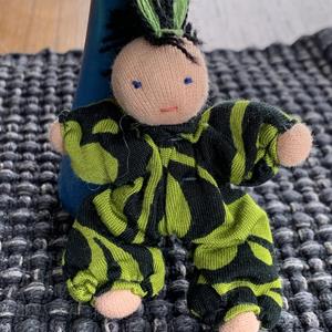 Black-green punk doll