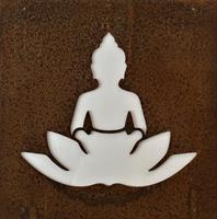 Armeringsnätsskylt Buddah med Lotus