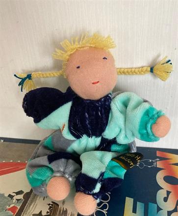 Småsyskon med blonda flätor - 200 Kr, Klicka för beställning!