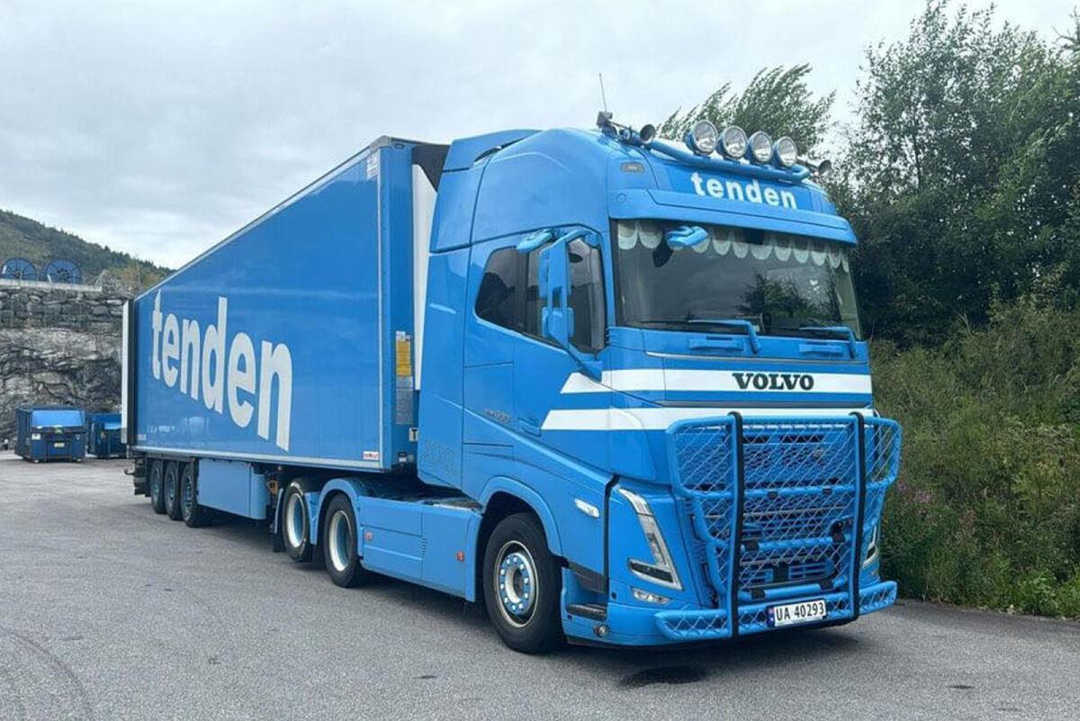 WSI Volvo FH5 Gl.tr XXL 6x2 TENDEN (NO) (FB)