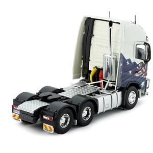 Tekno Volvo L FH 6x4 Gl.trotter XL 'Aussie Tribute Truck' (Australia)