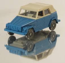 VW 181 med tak (blå, grå, olivengrønn, oransje)