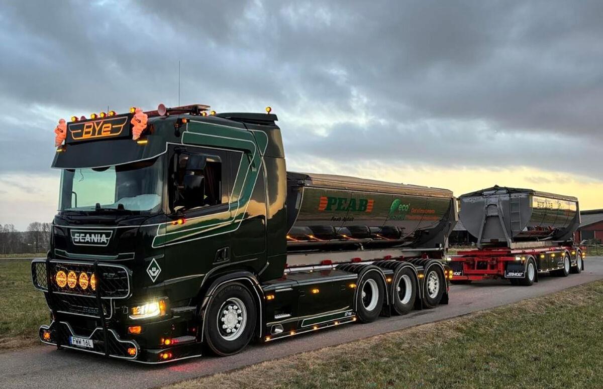 WSI Scania R 8x4/4 Bye  Peab Asfalt (Svensk)  (FB)